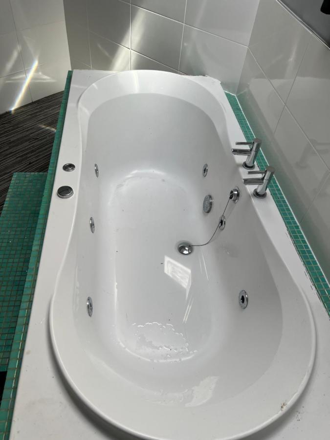 Boutique Blackpool 2 Bed Grey Apartment Sleeps 10 外观 照片